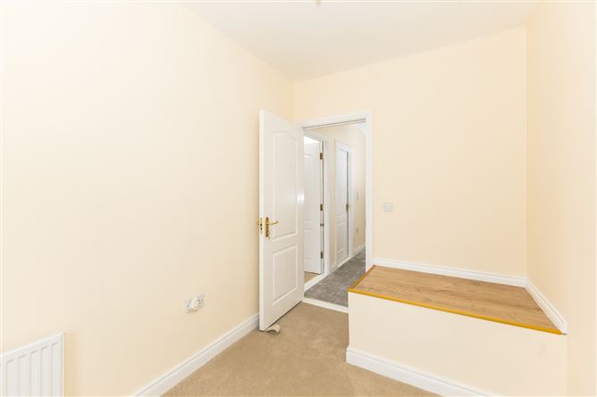 64 Summerseat Court, Clonee, Dublin 15