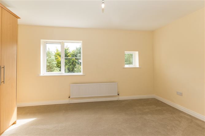 64 Summerseat Court, Clonee, Dublin 15