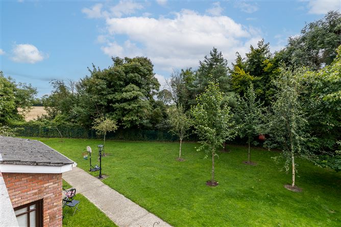 64 Summerseat Court, Clonee, Dublin 15