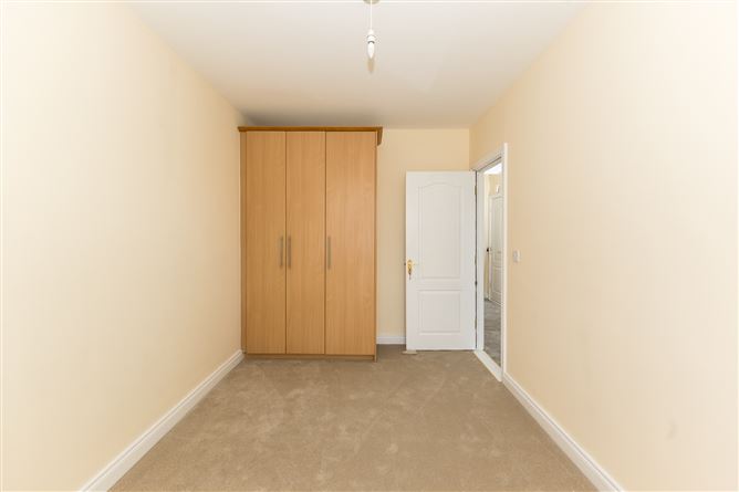 64 Summerseat Court, Clonee, Dublin 15