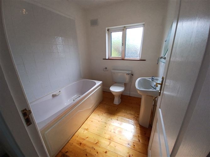 99 The Cloisters, Ballincollig, Cork