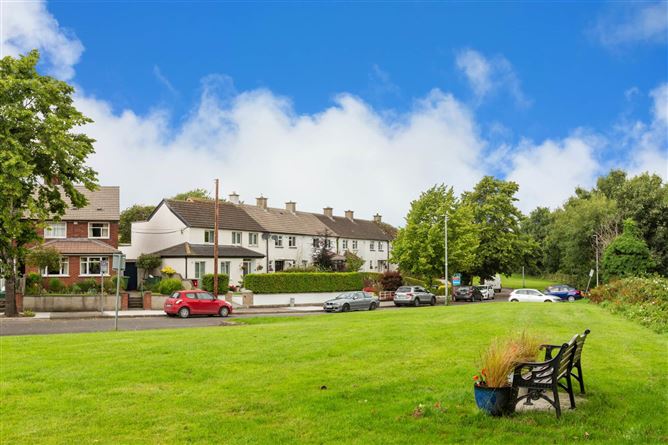 https://photos-a.propertyimages.ie/media/4/2/2/4806224/0dcb447e-4075-4c37-908c-b9ea9e173ecc_l.jpg