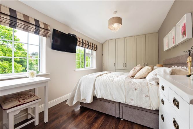 https://photos-a.propertyimages.ie/media/4/2/2/4806224/0dcb447e-4075-4c37-908c-b9ea9e173ecc_l.jpg
