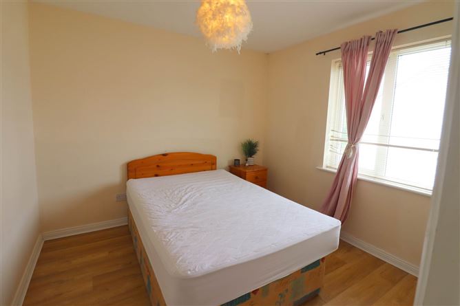 37 Cregg View, Oughterard, County Galway