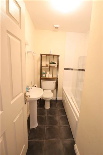 37 Cregg View, Oughterard, County Galway