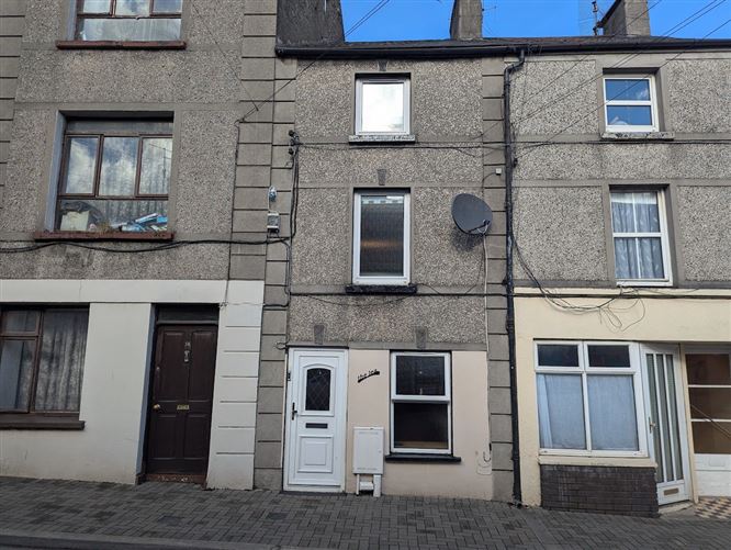 13 Lower Sarsfield Street, Nenagh, Co. Tipperary 