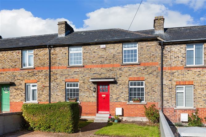22 Devitt Villas, Glasthule, Co. Dublin
