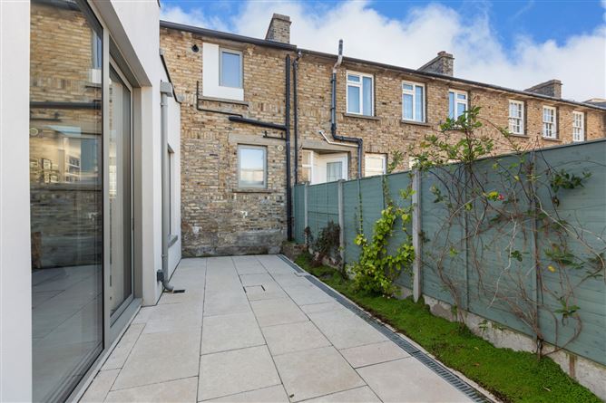 22 Devitt Villas, Glasthule, Co. Dublin