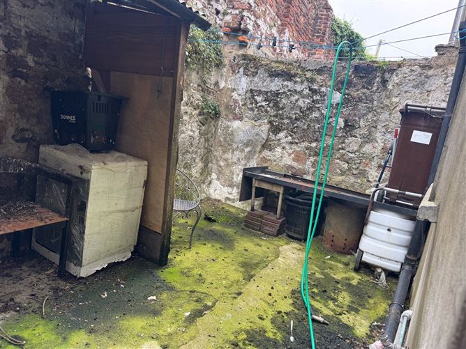 11 Skeffington St., Wexford Town