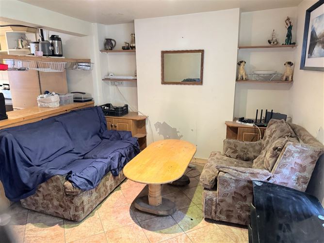 11 Skeffington St., Wexford Town