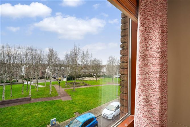 Hunters Green, Ballycullen, Dublin 24