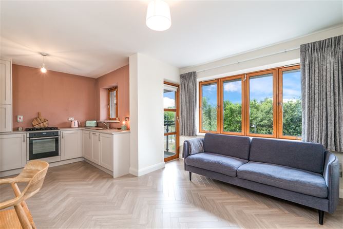 Photo 6 of 20 — 28 Belarmine Vale, Stepaside, Dublin 18