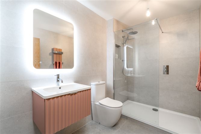 Photo 16 of 20 — 28 Belarmine Vale, Stepaside, Dublin 18