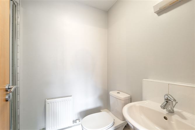 Photo 13 of 20 — 28 Belarmine Vale, Stepaside, Dublin 18