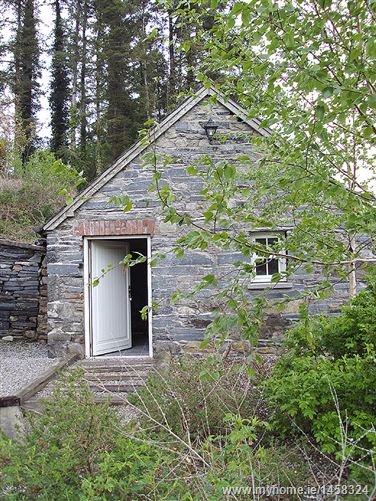 The Slate Quarry, Ahenny, Windgap, Co. Kilkenny