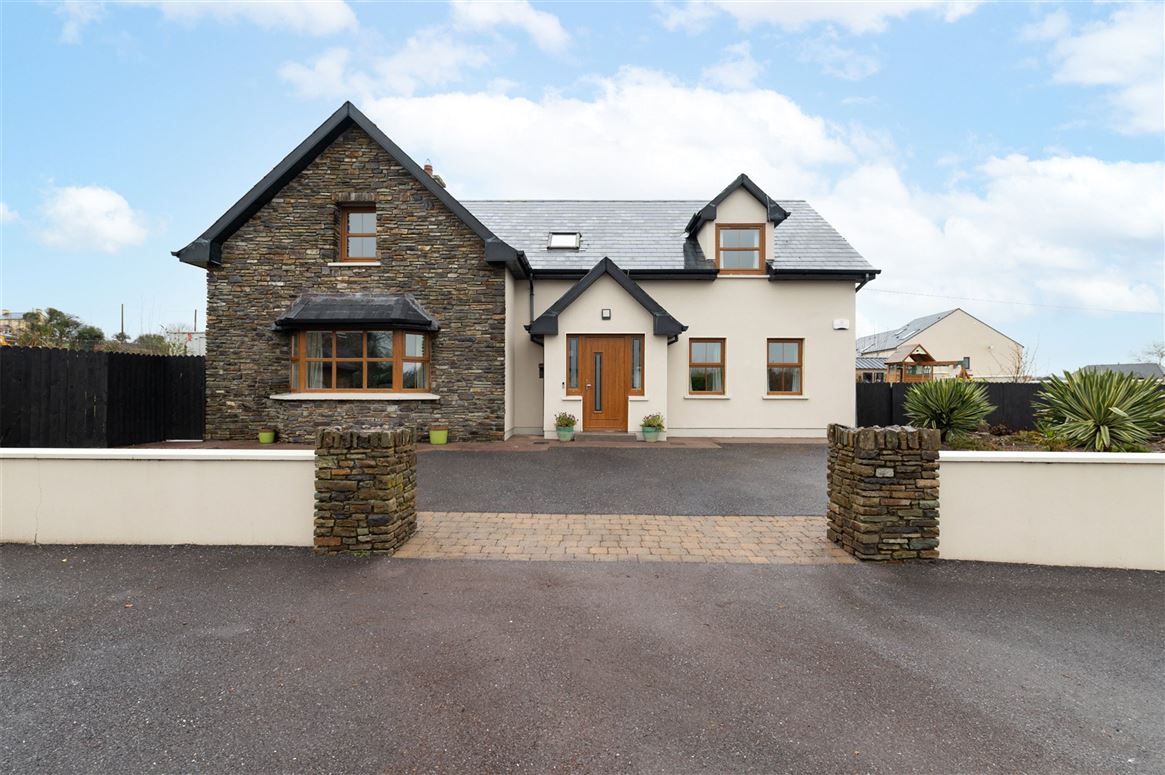 1 Church View, Aghabullogue, Co. Cork