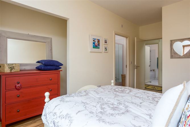 18 Avenue Grove, The Avenue, Gorey, Wexford