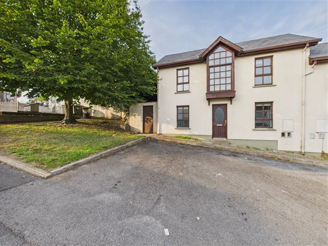 1 Saint Mary's Terrace, Rice Park, Waterford