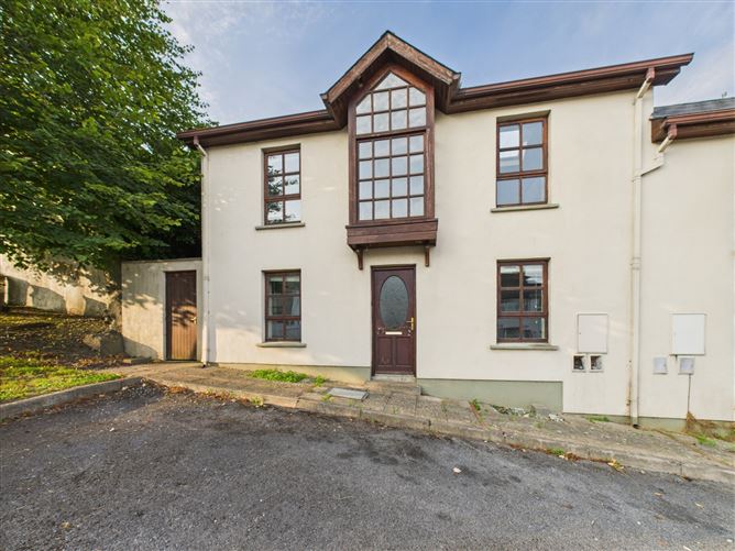 1 Saint Mary's Terrace, Rice Park, Waterford
