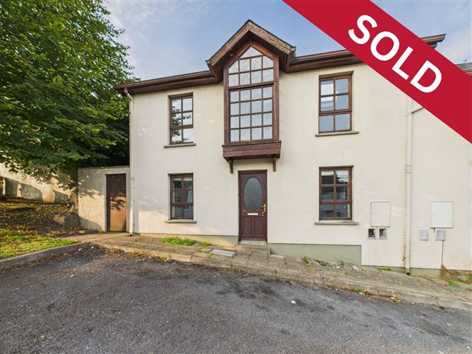 1 Saint Mary's Terrace, Rice Park, Waterford