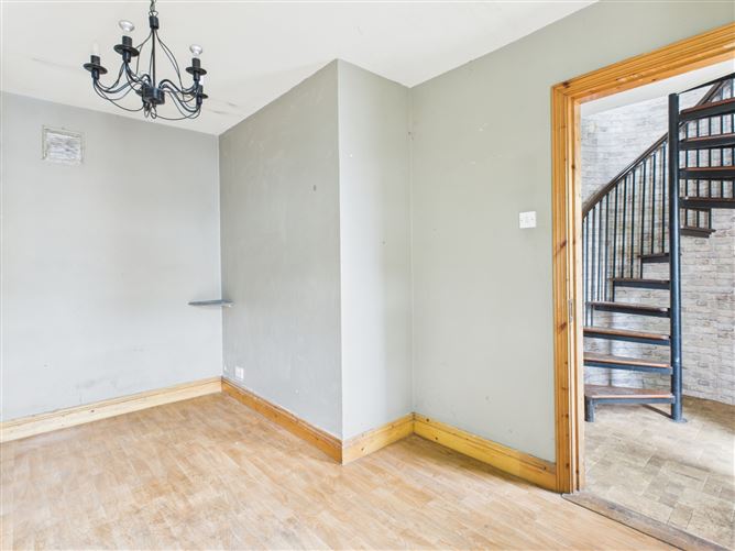 1 Saint Mary's Terrace, Rice Park, Waterford