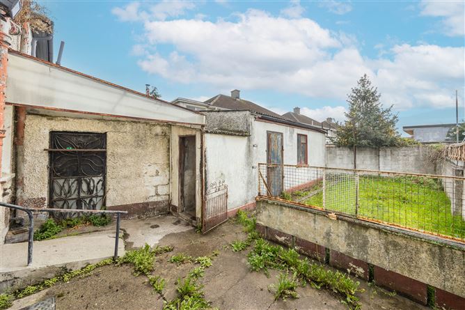 7 Coolgariff Road, Beaumont, Dublin 9