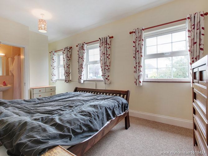 6 North Avenue, Mt. Merrion,  Dublin County