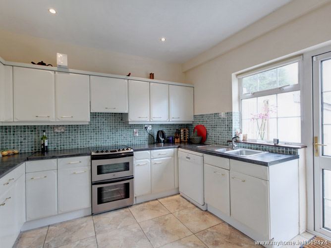 6 North Avenue, Mt. Merrion,  Dublin County
