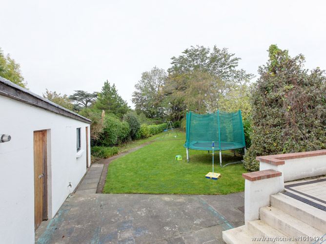 6 North Avenue, Mt. Merrion,  Dublin County