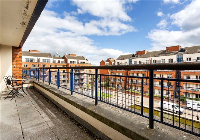 267 The Asgard, Custom House Harbour, Georges Dock, Dublin 1