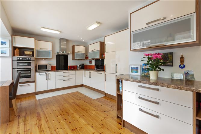 8 Laurleen, Stillorgan, Dublin