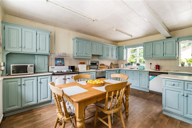 Ashbrook House, Dromakeenan, Roscrea, Co. Tipperary