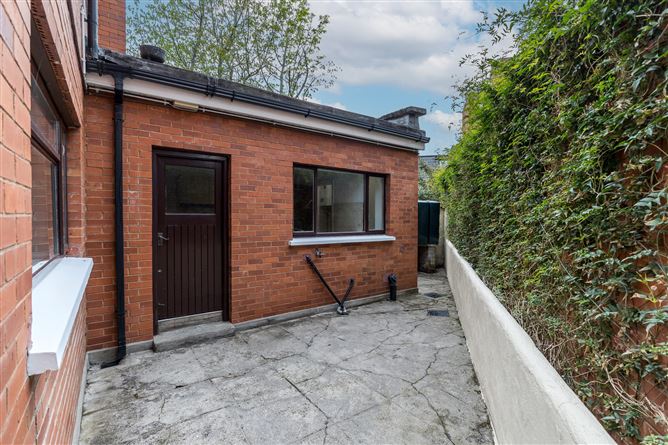 Clarendon, Raglan Road, Ballsbridge, Dublin 4
