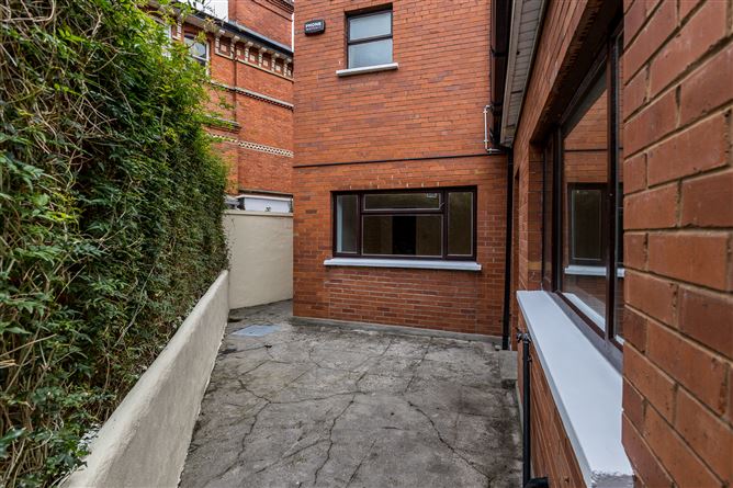 Clarendon, Raglan Road, Ballsbridge, Dublin 4