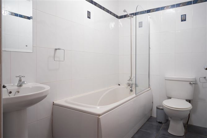 Apartment 62 Riverdale, Oranmore, Galway