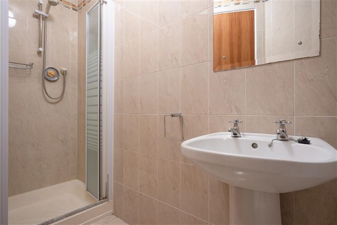 Apartment 62 Riverdale, Oranmore, Galway
