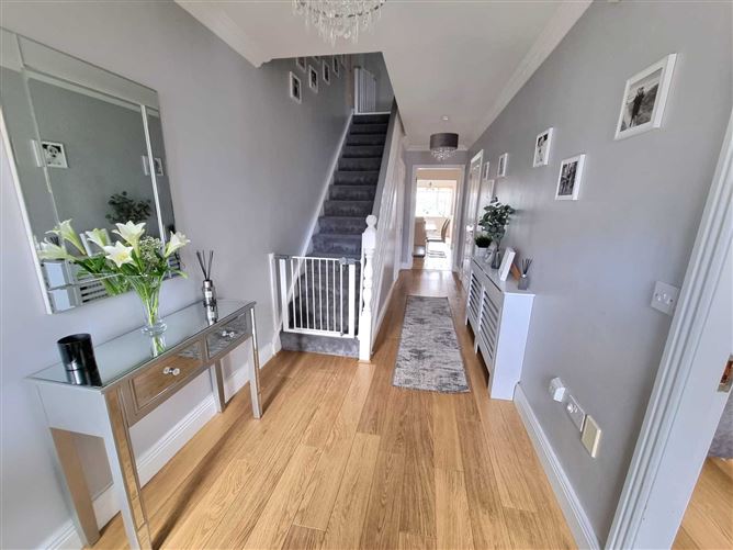 14 Cooline Drive, Ballyvoloon, Cobh, County Cork