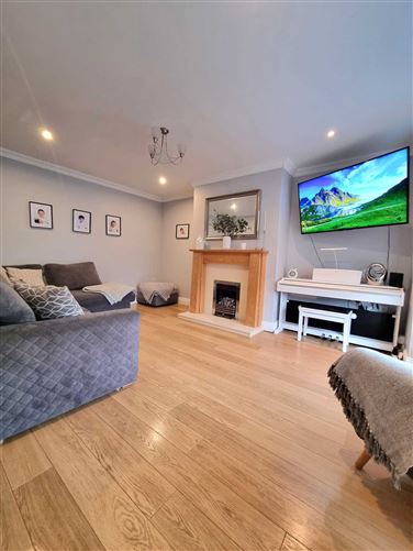 14 Cooline Drive, Ballyvoloon, Cobh, County Cork