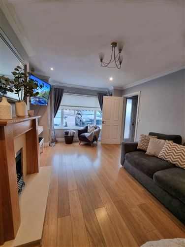 14 Cooline Drive, Ballyvoloon, Cobh, County Cork