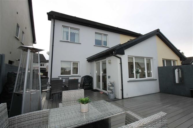 14 Cooline Drive, Ballyvoloon, Cobh, County Cork