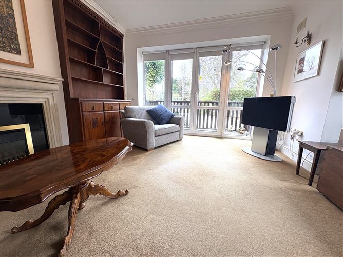 Apartment 20 Woodview, Mount Merrion Avenue, Blackrock, Dublin