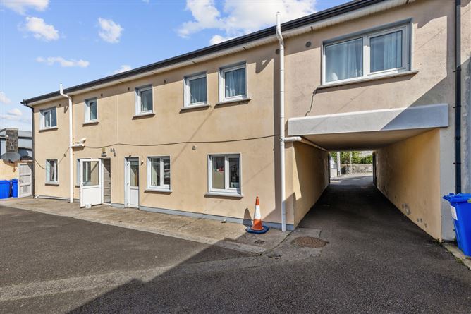 Apt. 2 Cross Street, New Ross, Co. Wexford
