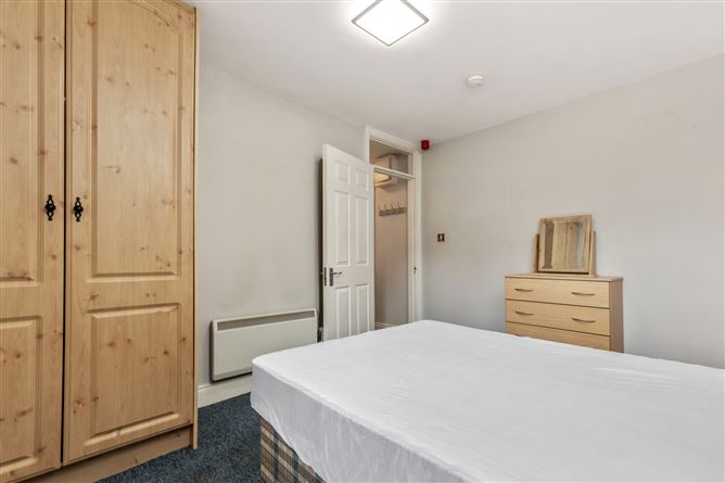 Apt. 2 Cross Street, New Ross, Co. Wexford