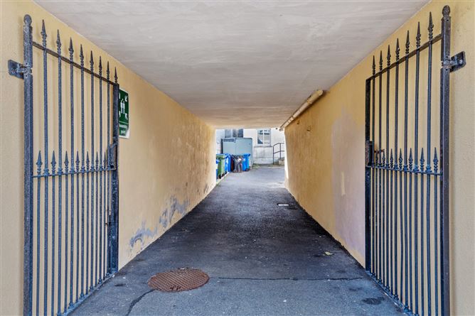 Apt. 2 Cross Street, New Ross, Co. Wexford