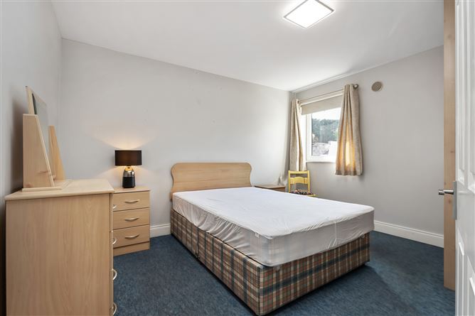 Apt. 2 Cross Street, New Ross, Co. Wexford