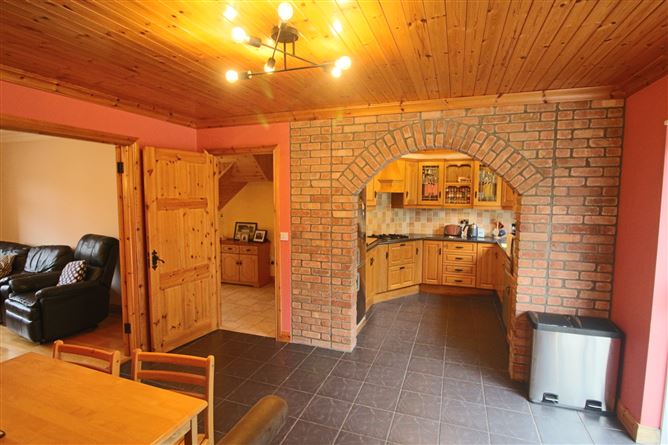 Photo 5 of 25 — 10 Sliabh View, Mohill, Co. Leitrim