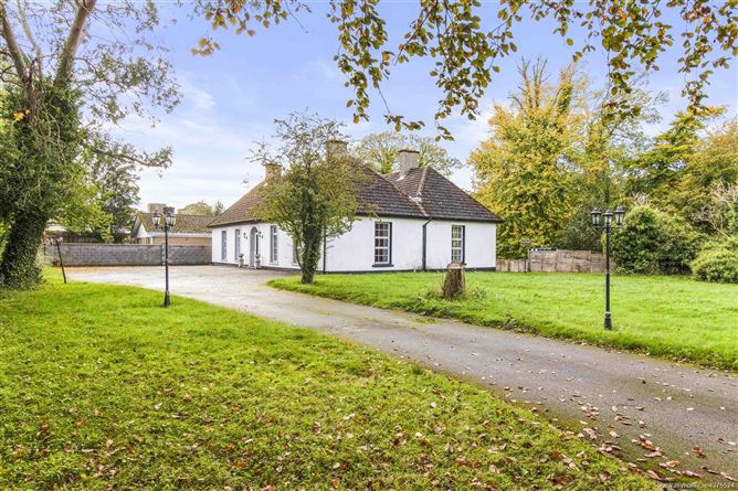 Weston Lodge, Cooldrinagh, Lucan, Co. Dublin