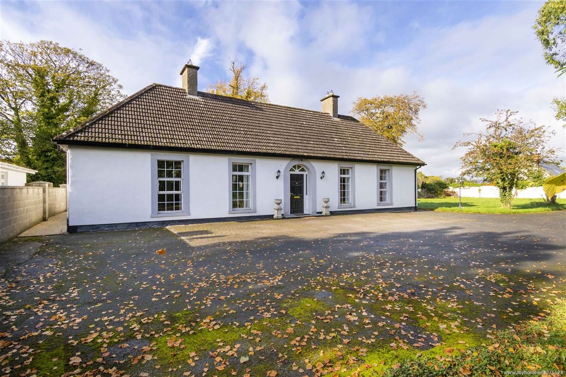 Weston Lodge, Cooldrinagh, Lucan, Co. Dublin