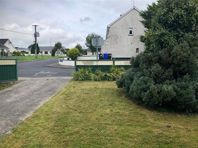 9 Oaklawn Drive, Racecourse Road, Roscommon Town, Roscommon