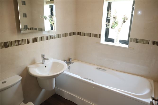 53 Drummond Radhairc, Dundalk Road, Carrickmacross, Co. Monaghan